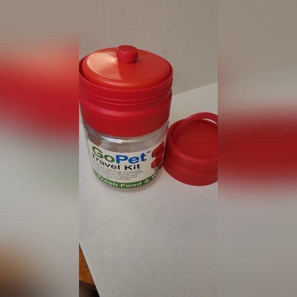 Go Pet Travel food and water Kit container Red and Clear - Picture 2 of 9